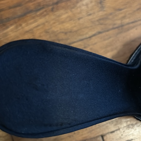 Gucci (Tom Ford era) velvet pumps. 6.5 stunning! - Picture 12 of 12